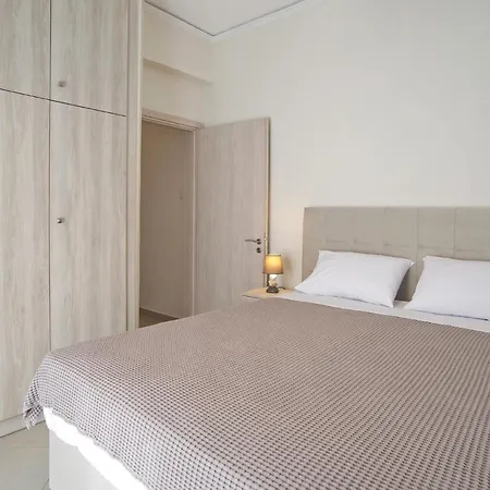 Wave Stylish Near Marina & Apartment Piraeus